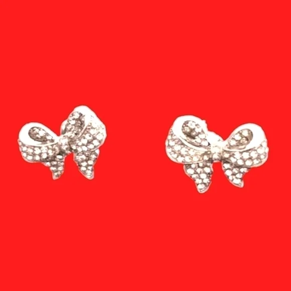 TINY LITTLE BOWS!! - Picture 1 of 9